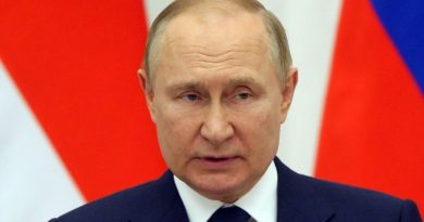 Putin’s officials dodge ‘three assassination attempts’ leaving Russian President ‘withered