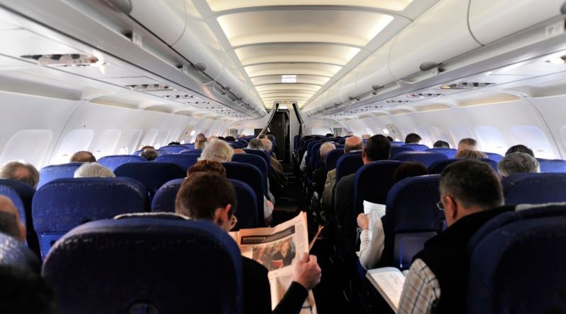 How to save hundreds of dollars on your airfares