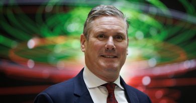 Starmer makes a desperate scramble to claim he won&apos;t reverse Brexit